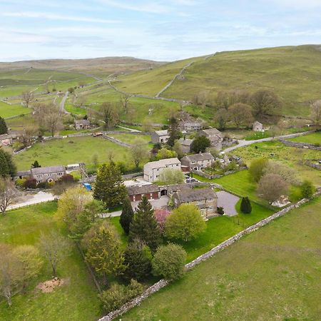 Central Malham Wellbeing Escape With Hot Tub Sleeps 8 Extérieur photo