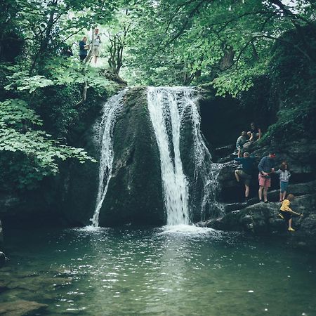 Central Malham Wellbeing Escape With Hot Tub Sleeps 8 Extérieur photo