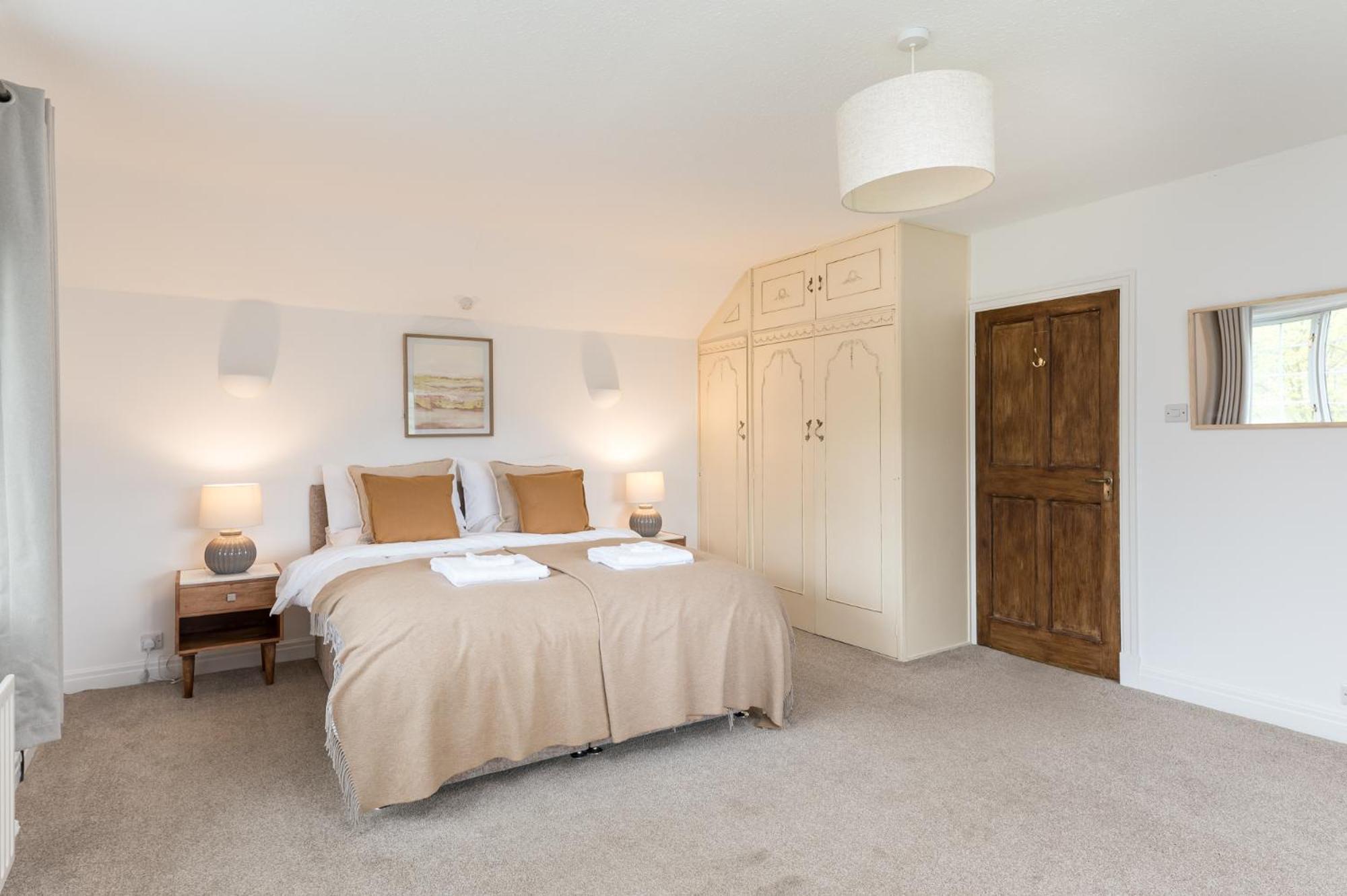 Central Malham Wellbeing Escape With Hot Tub Sleeps 8 Extérieur photo