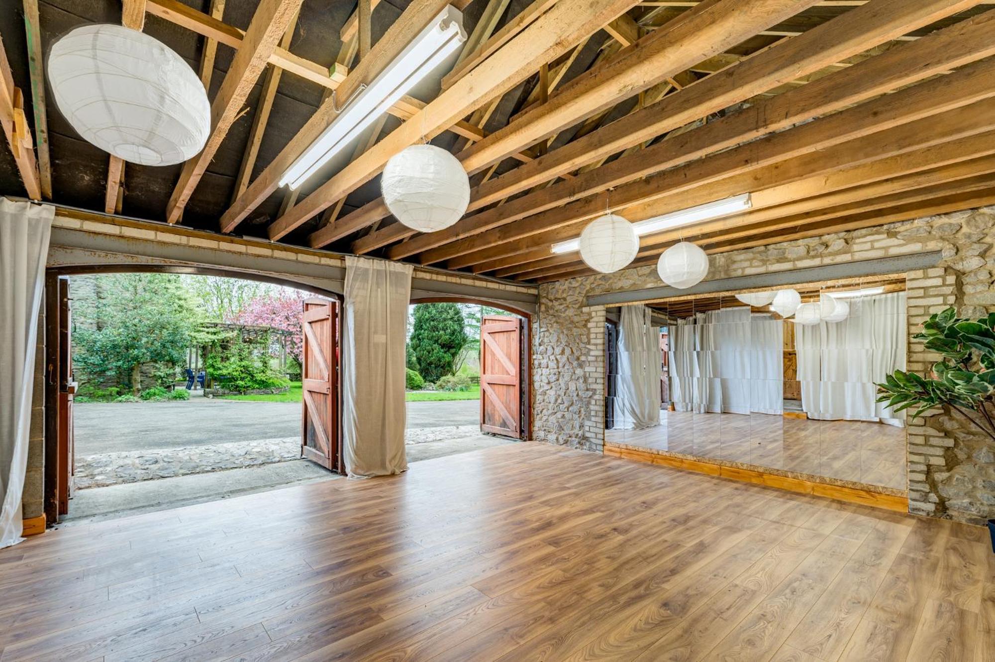 Central Malham Wellbeing Escape With Hot Tub Sleeps 8 Extérieur photo