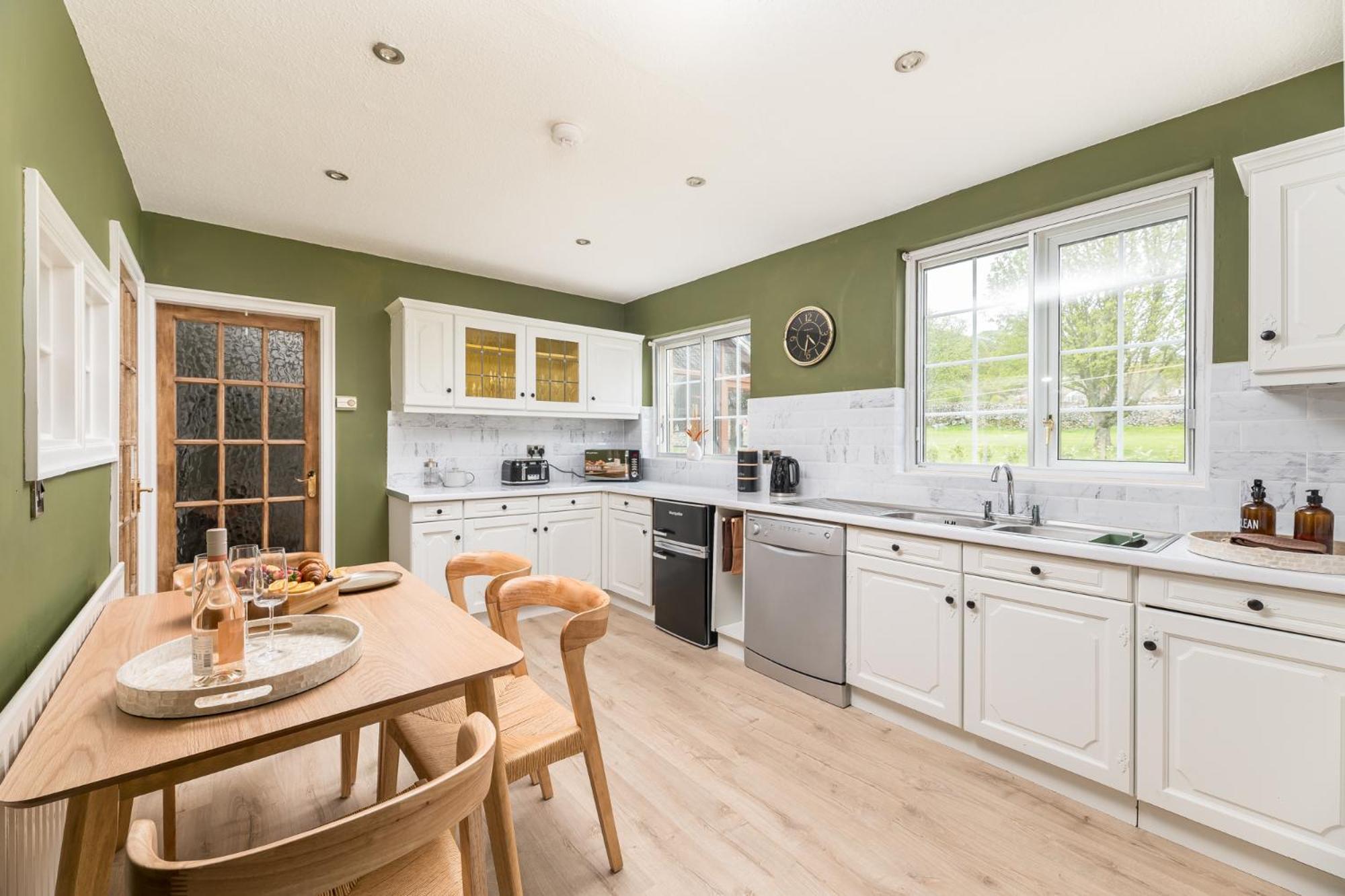 Central Malham Wellbeing Escape With Hot Tub Sleeps 8 Extérieur photo