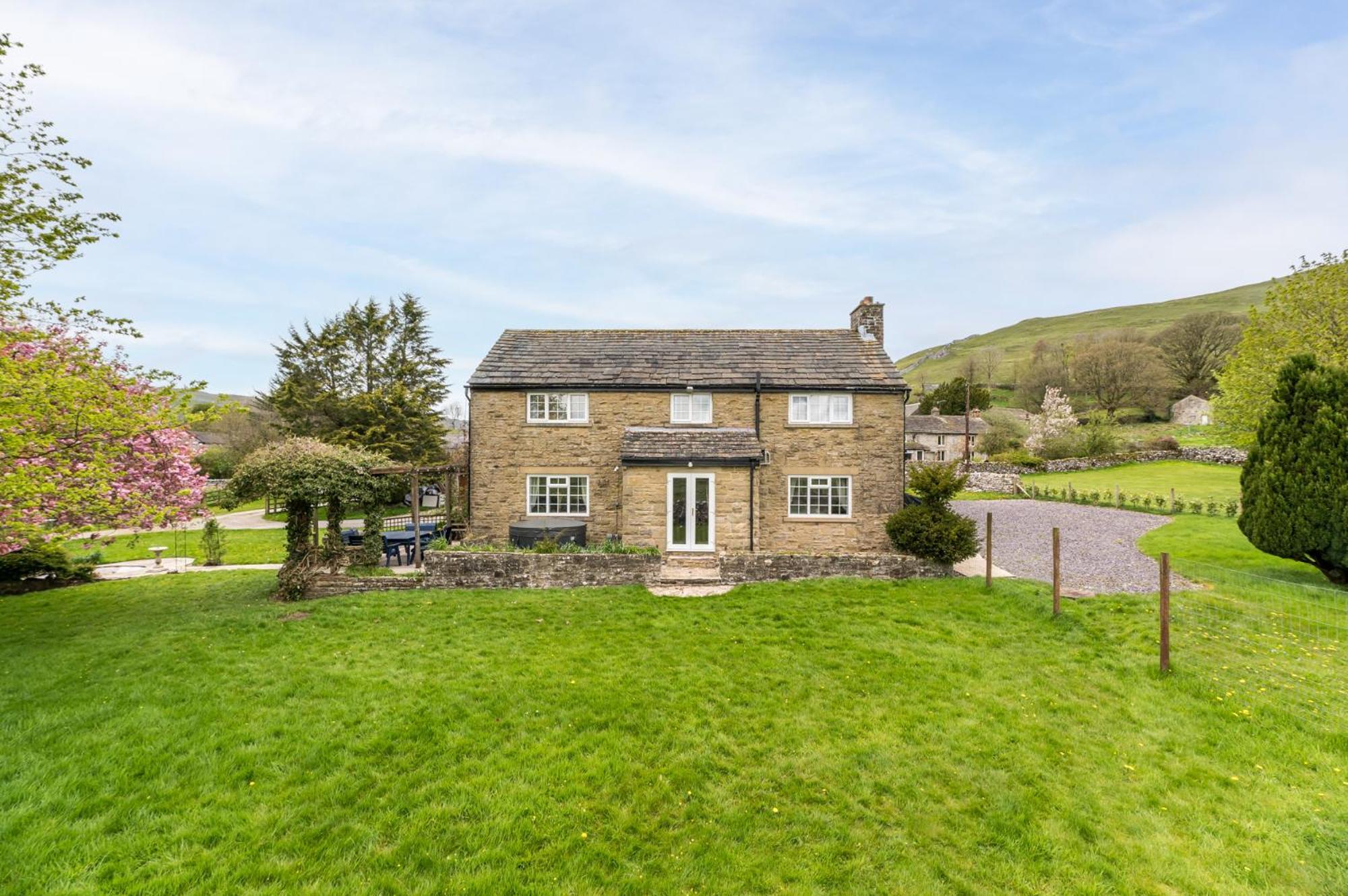 Central Malham Wellbeing Escape With Hot Tub Sleeps 8 Extérieur photo