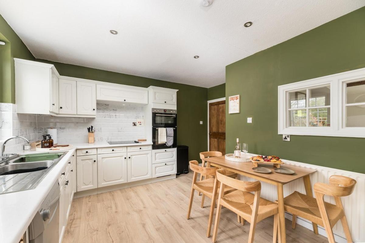 Central Malham Wellbeing Escape With Hot Tub Sleeps 8 Extérieur photo